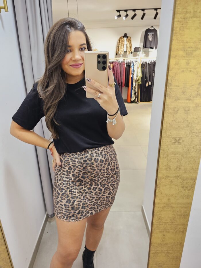 Falda 1026