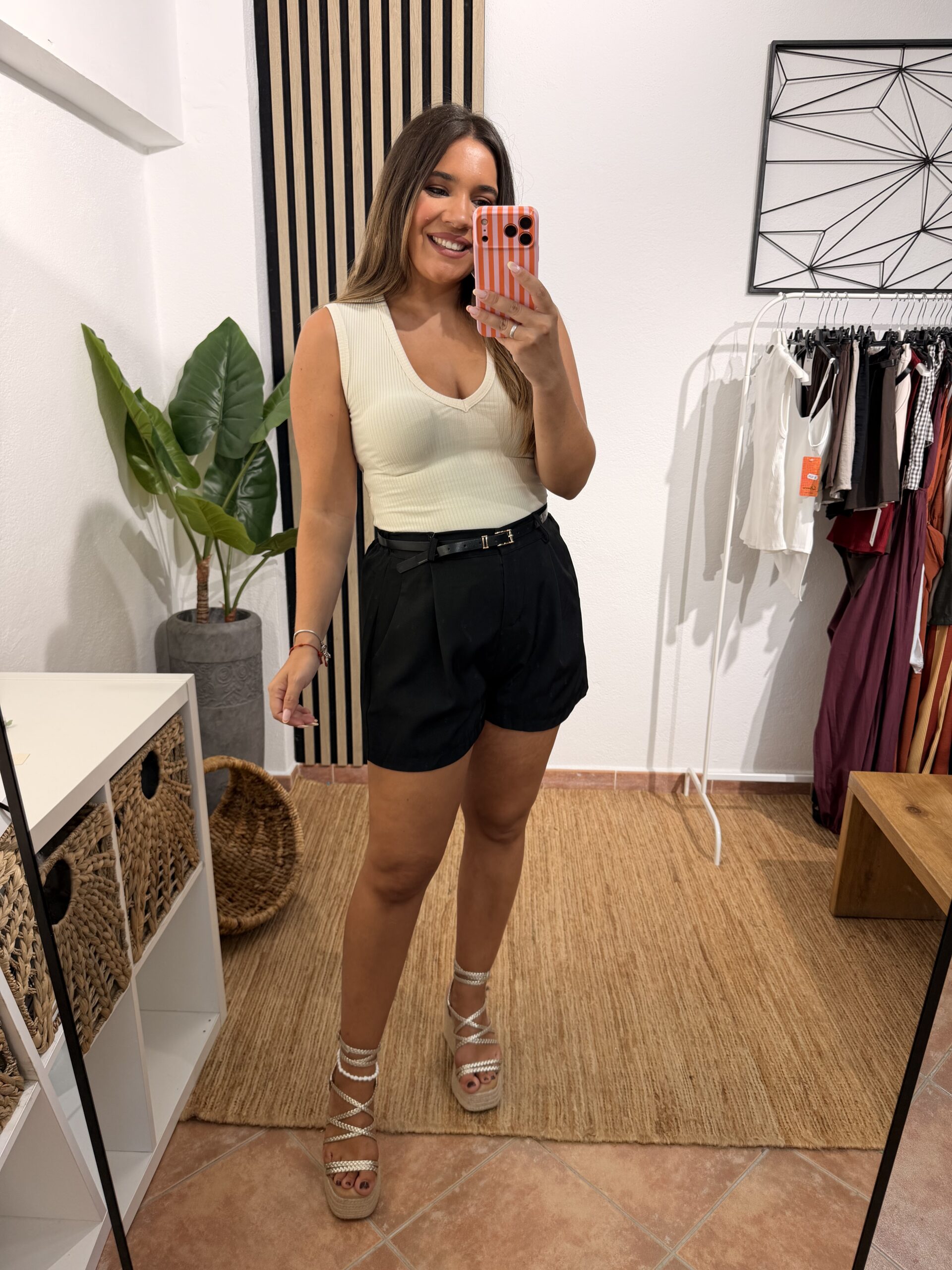 Short 12266 - Imagen 18