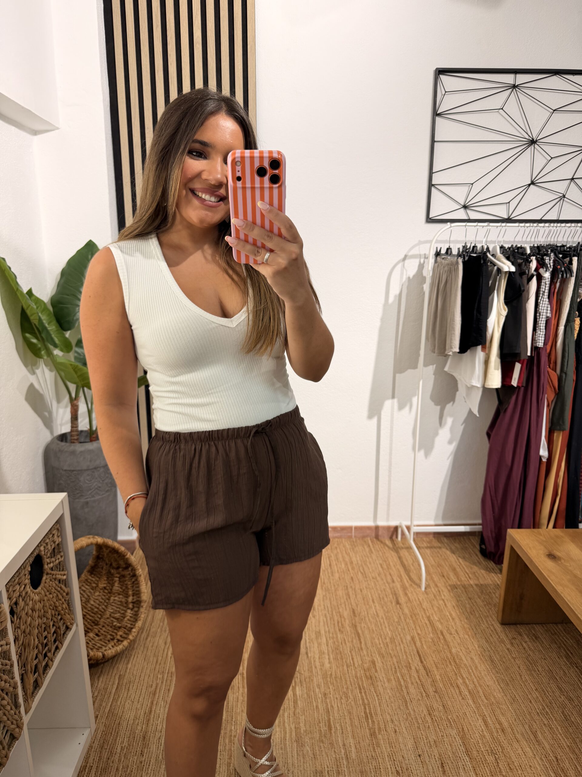 Short 13587 - Imagen 12